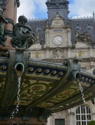 Porcelain fountain, Limoges