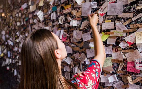 Love notes at Juliet's balcony, Verona